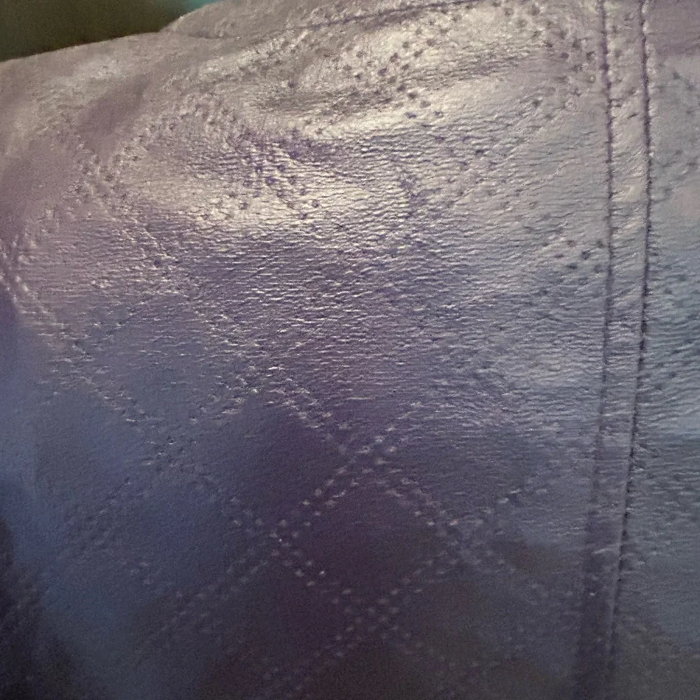 Ellen Tracy jacket zip front. Purple size medium. faux leather - Picture 7 of 11